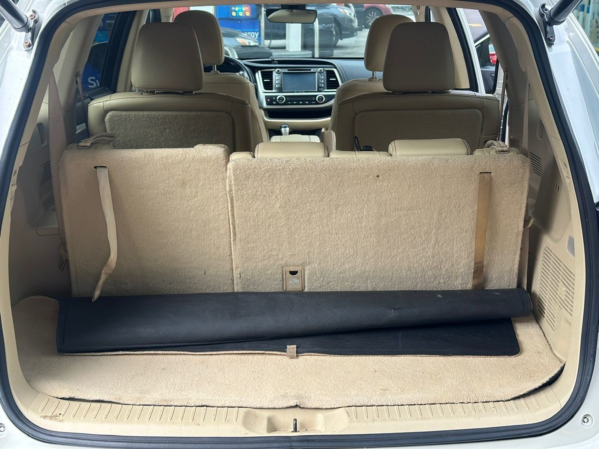 2017 Toyota Highlander XLE photo 15