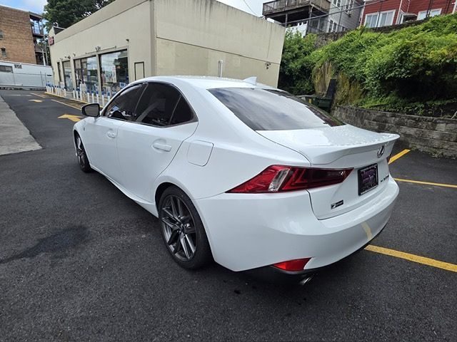 2016 Lexus IS 300 F SPORT photo 3