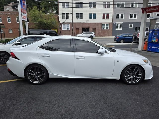 2016 Lexus IS 300 F SPORT photo 7