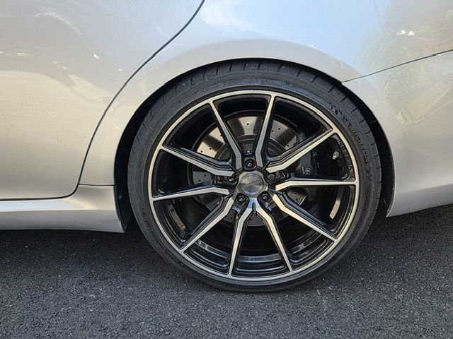 2011 Lexus IS F photo 12