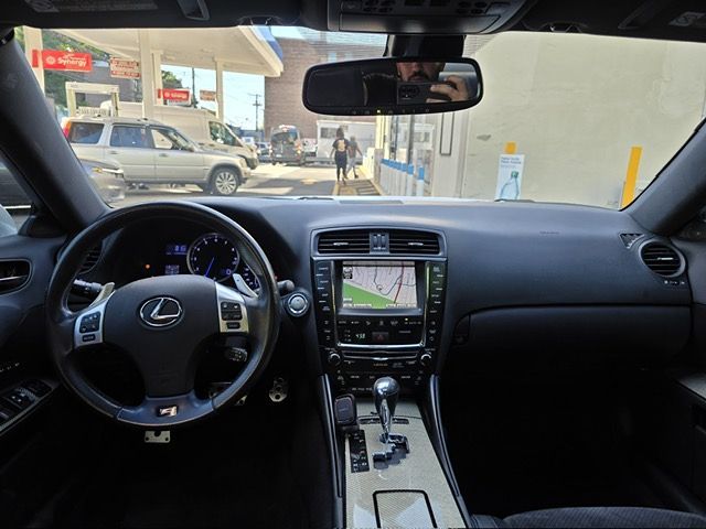 2011 Lexus IS F - Photo 22