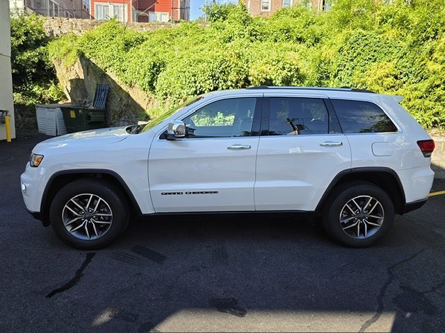 2021 Jeep Grand Cherokee Limited photo 2