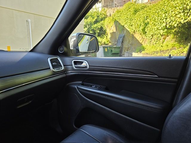2021 Jeep Grand Cherokee Limited photo 22