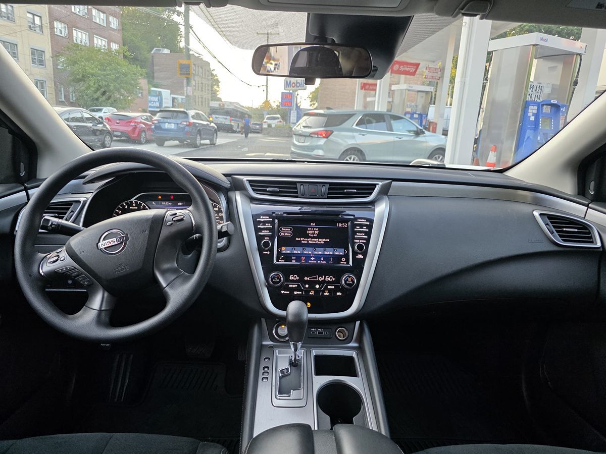 2022 Nissan Murano S photo 21