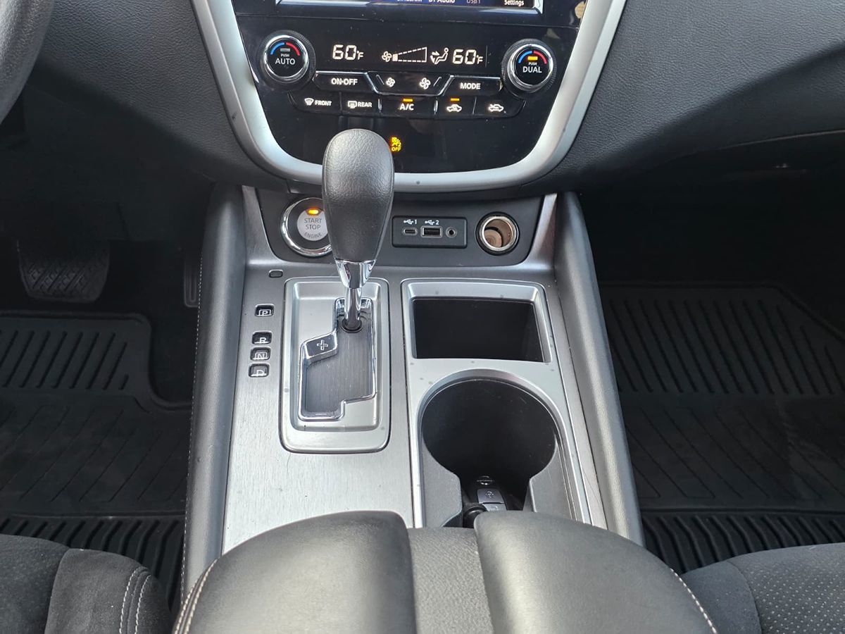 2022 Nissan Murano S photo 24