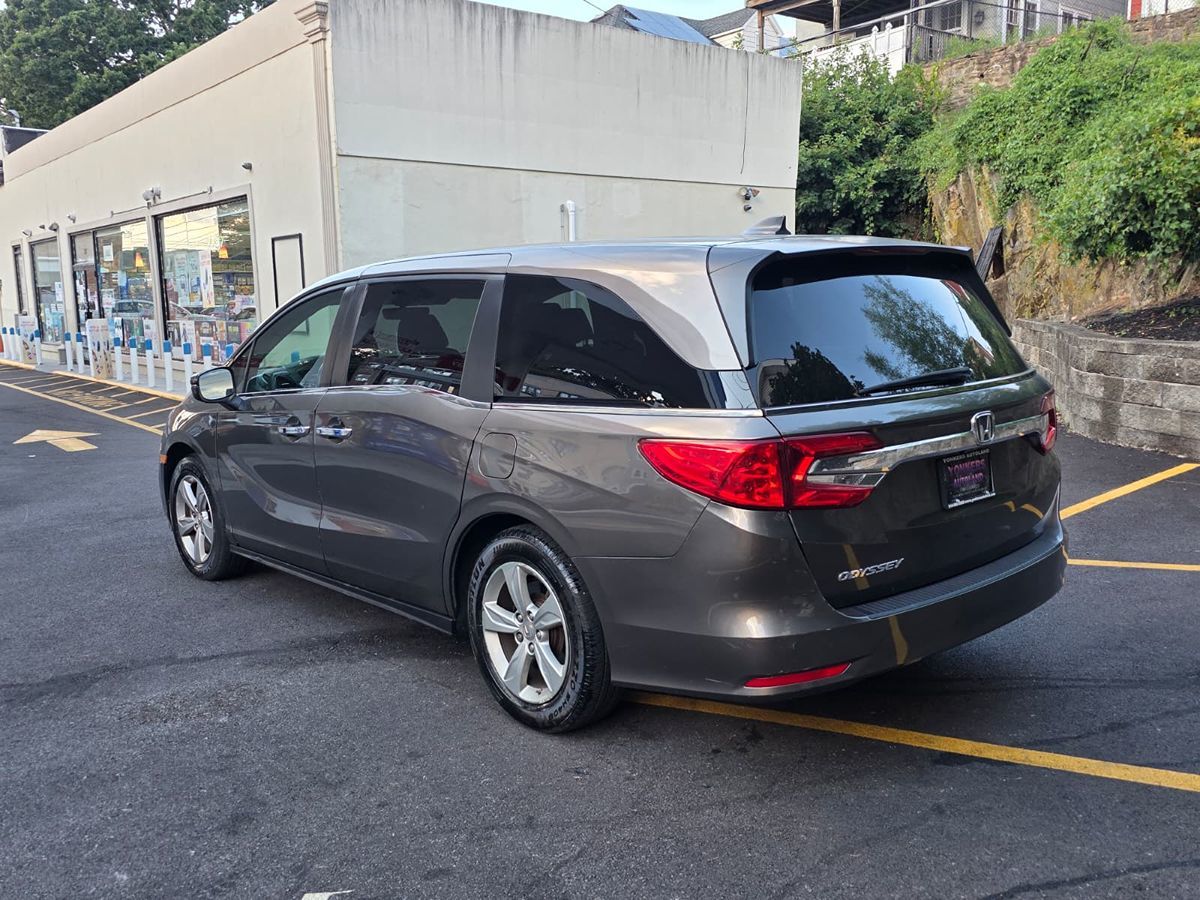 2018 Honda Odyssey EX-L photo 3
