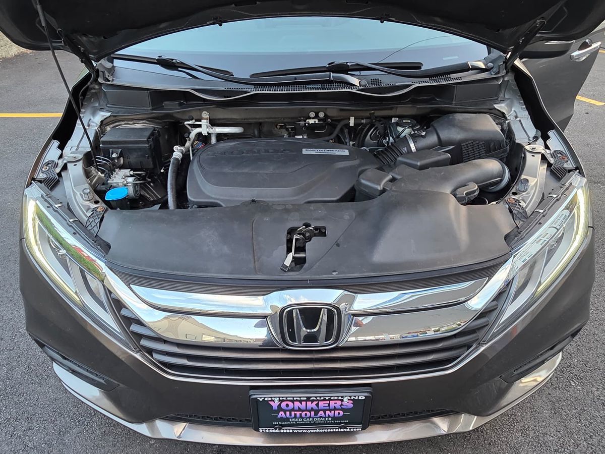 2018 Honda Odyssey EX-L photo 19