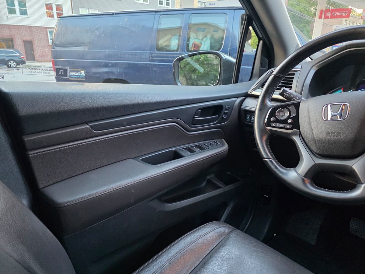 2018 Honda Odyssey EX-L photo 29