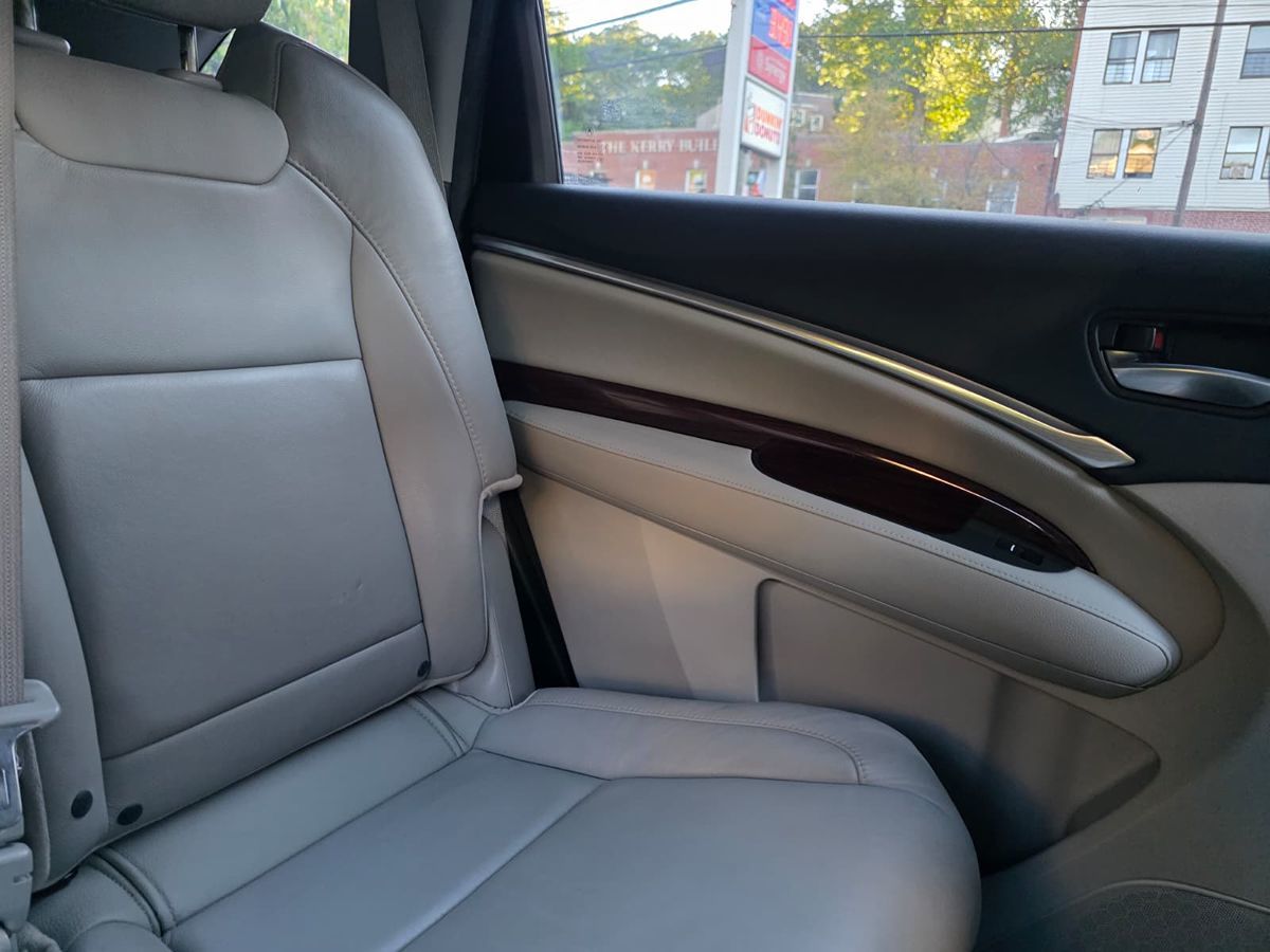 2014 Acura MDX SH-AWD photo 18