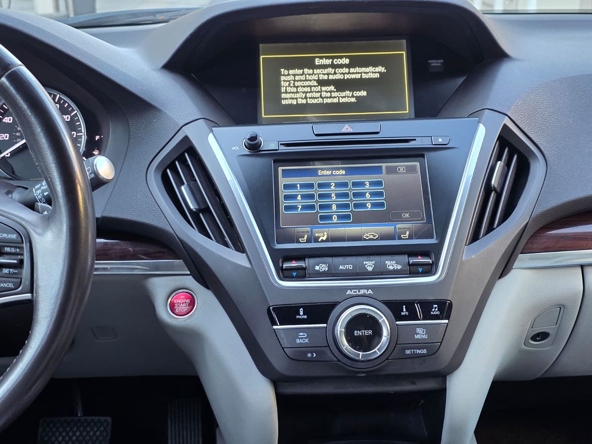 2014 Acura MDX SH-AWD photo 25