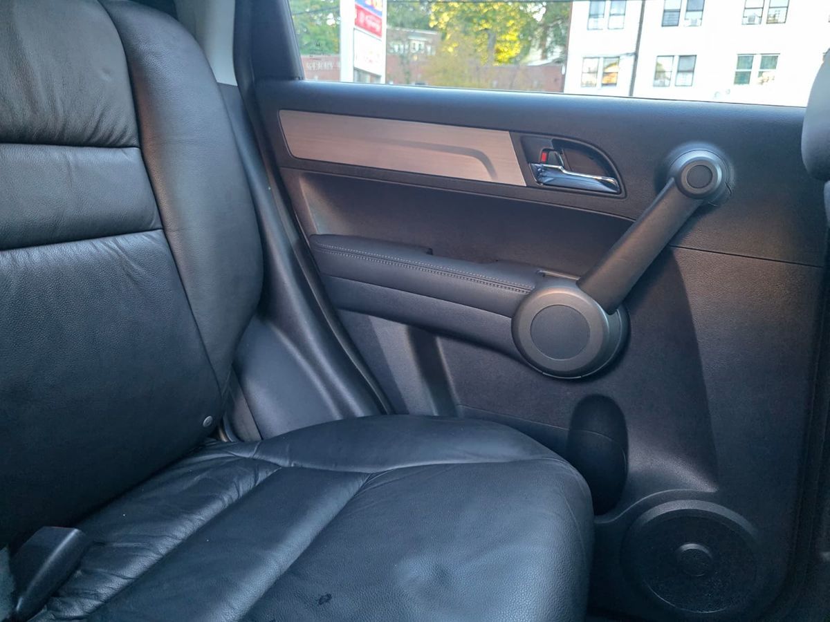2010 Honda CR-V EX-L photo 19