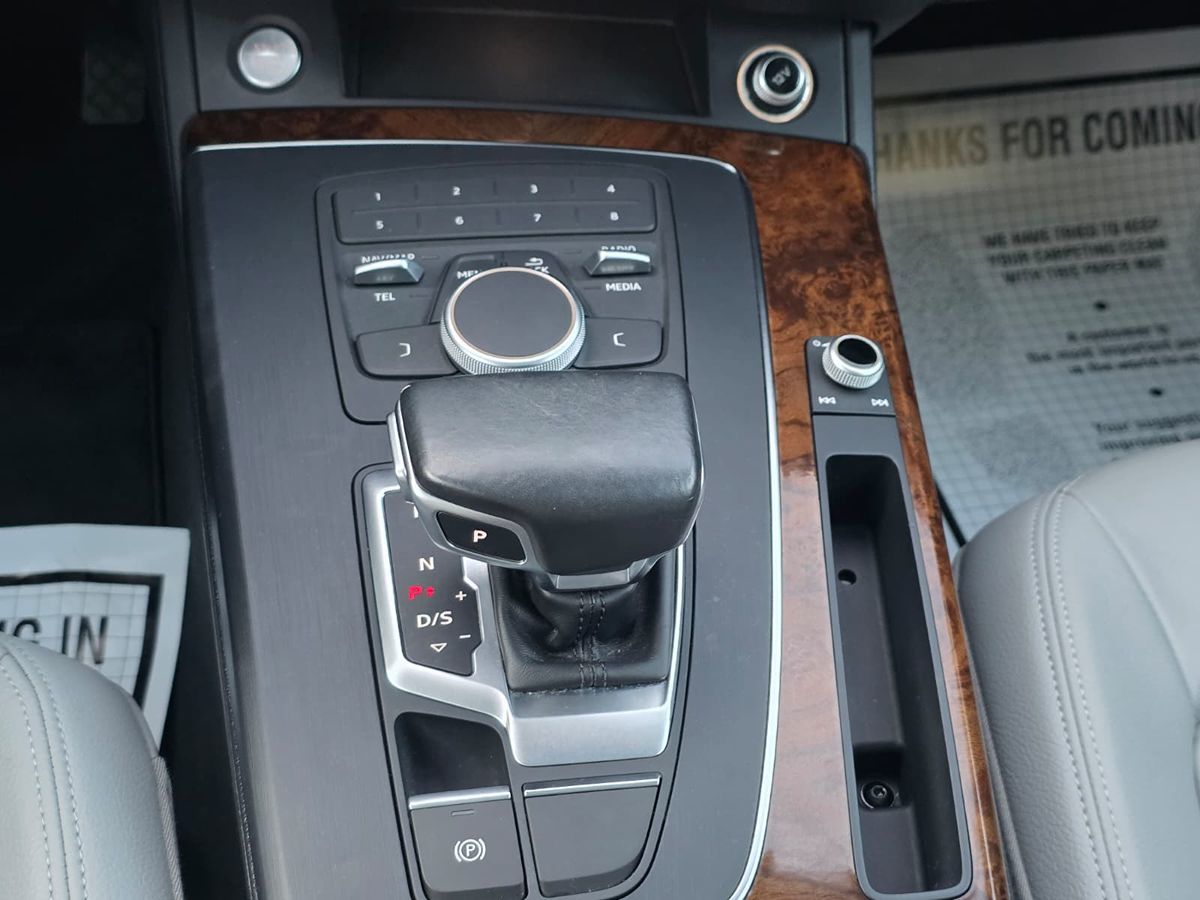 2018 Audi Q5 Premium photo 19