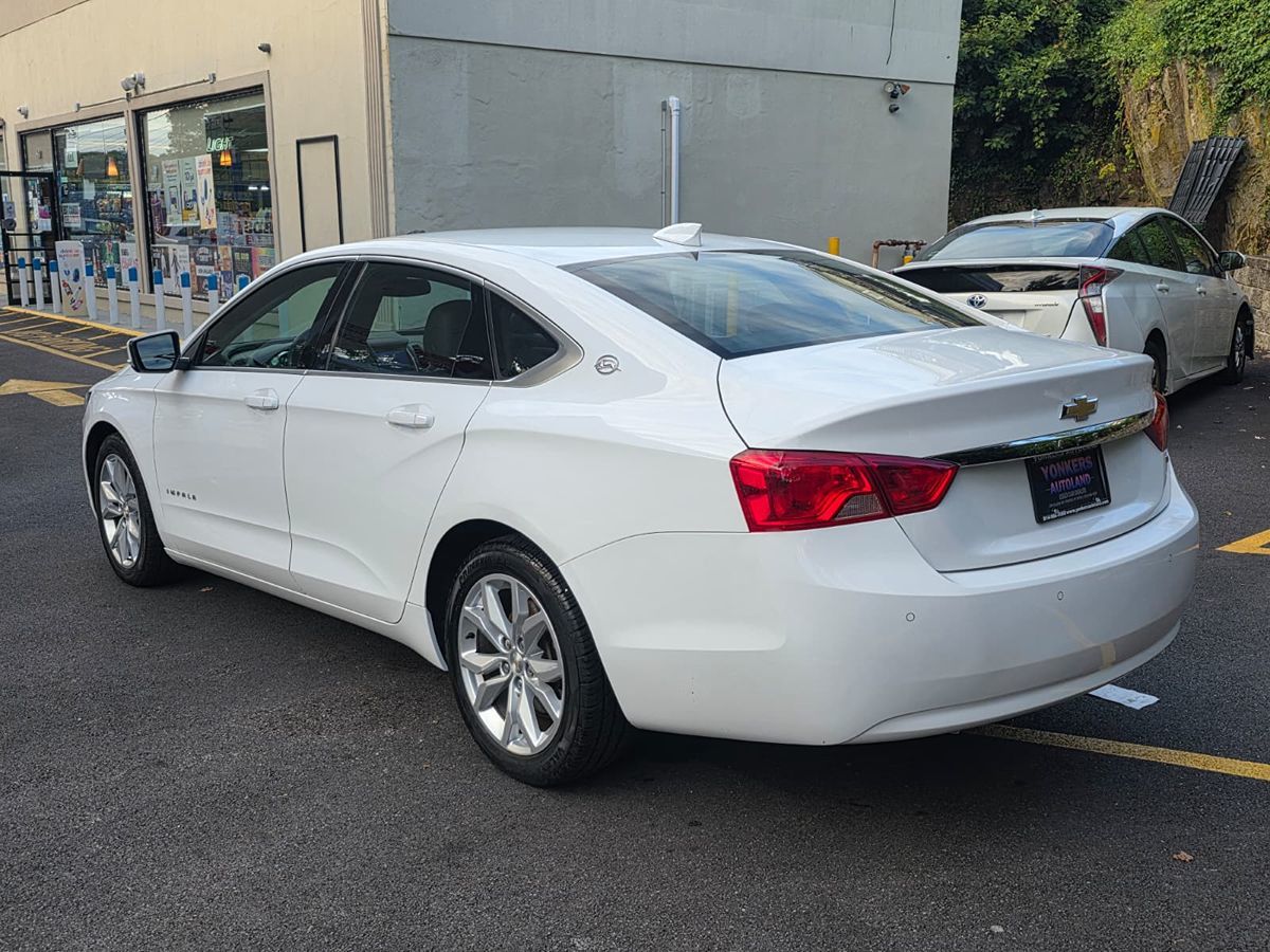 2016 Chevrolet Impala 1LT photo 2