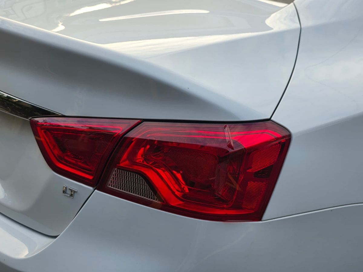 2016 Chevrolet Impala 1LT photo 10