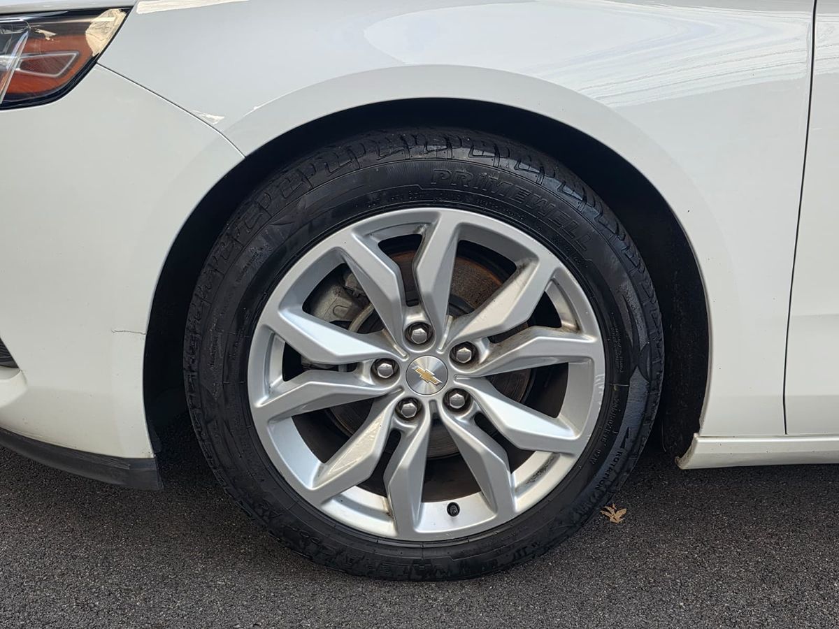 2016 Chevrolet Impala 1LT photo 13