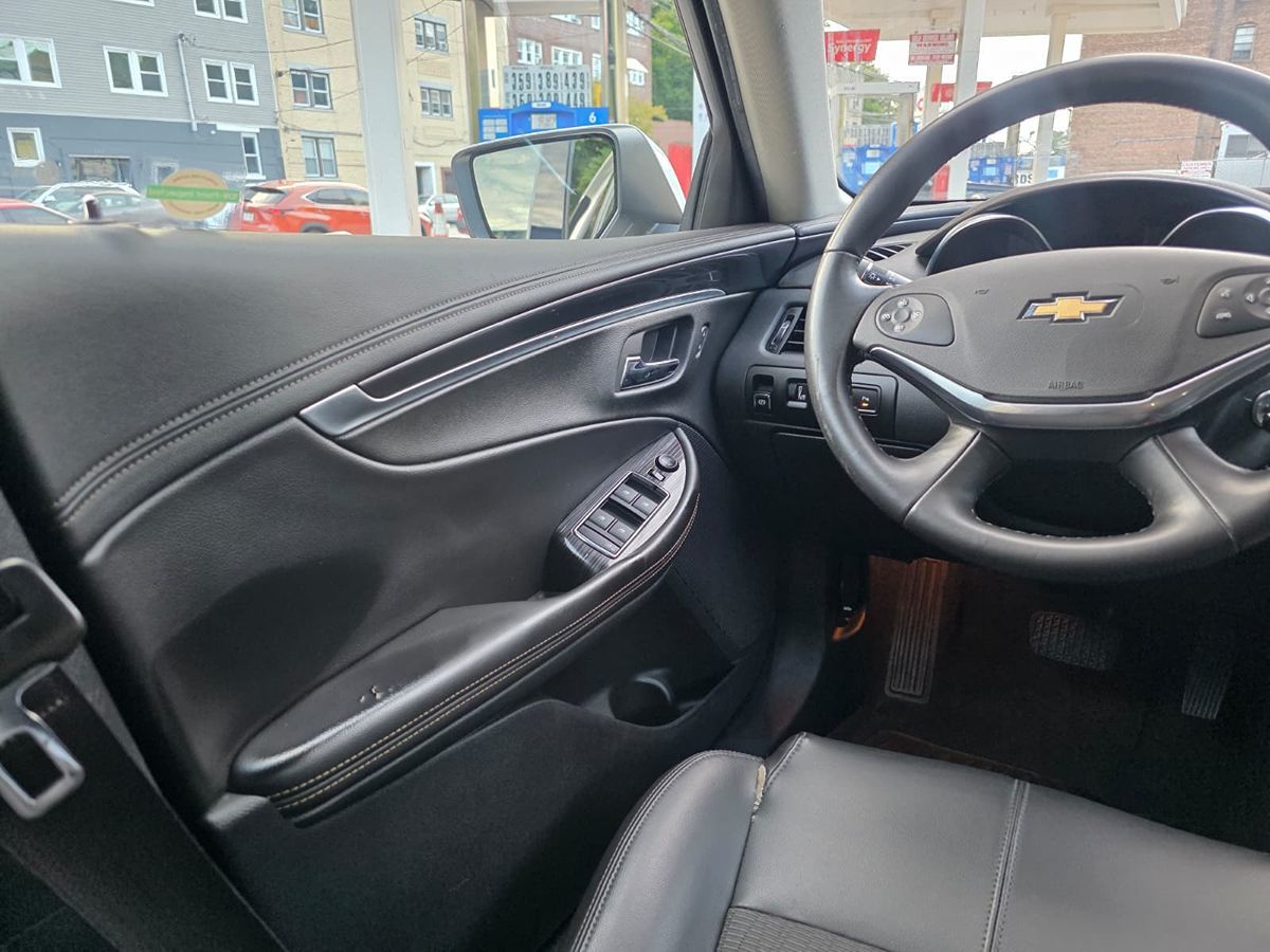 2016 Chevrolet Impala 1LT photo 25