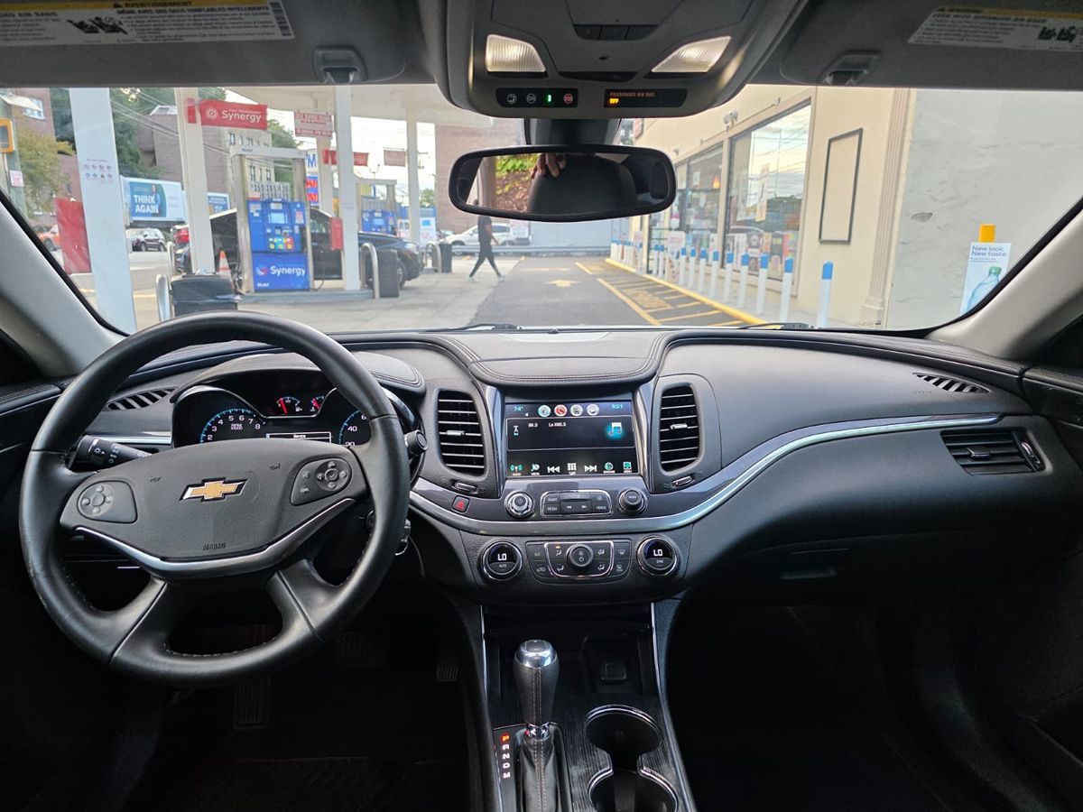 2016 Chevrolet Impala 1LT photo 32