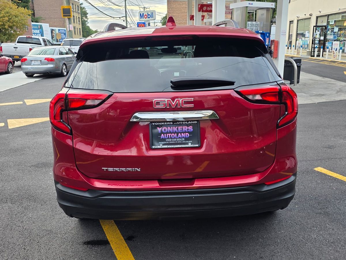 2018 Gmc Terrain SLE photo 3