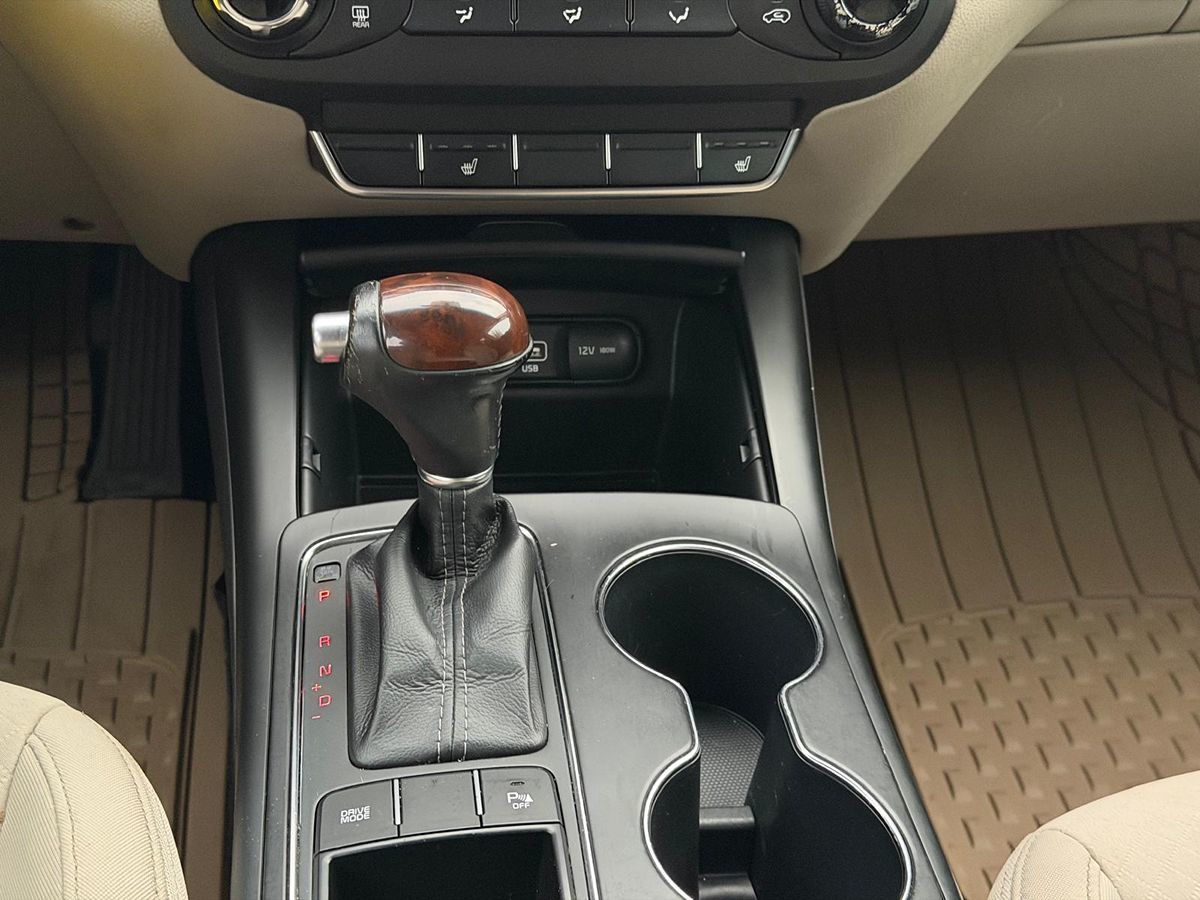 2016 Kia Sorento LX photo 28