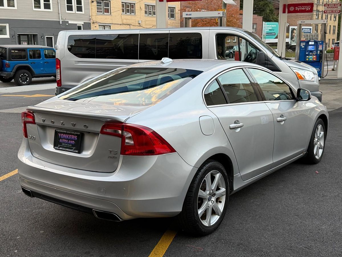 2016 Volvo S60 T5 Premier photo 3