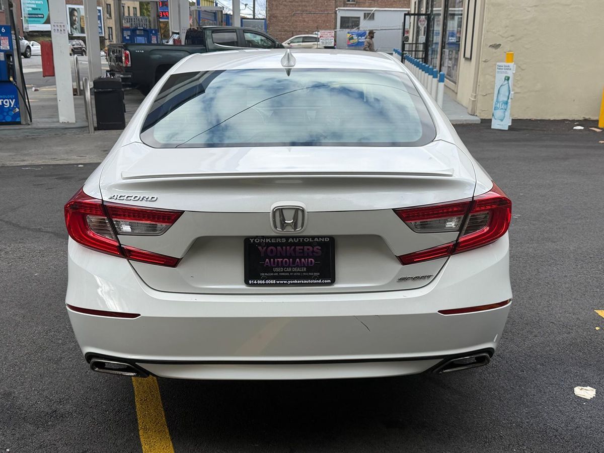 2018 Honda Accord Sport 1.5T photo 4