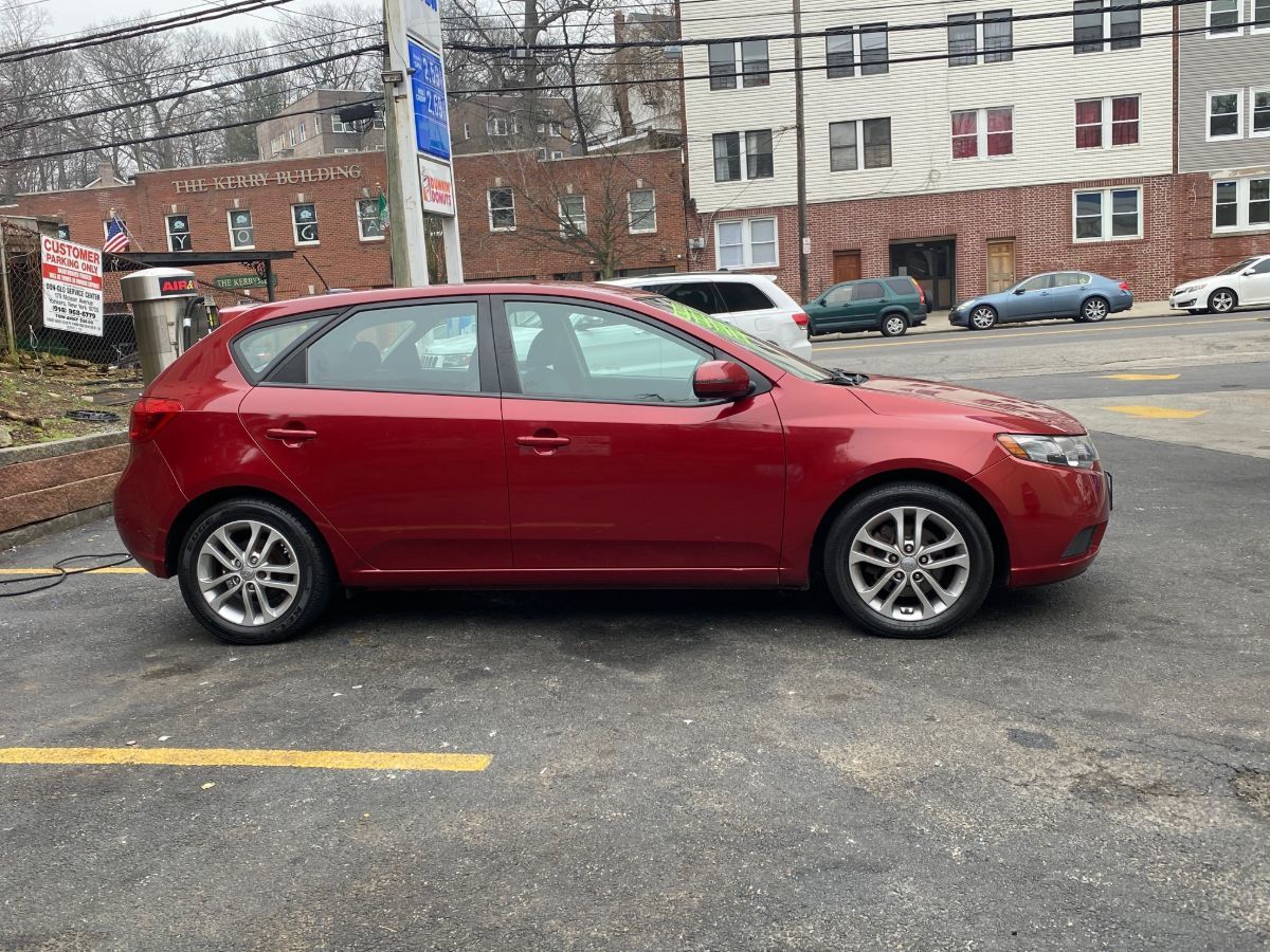 Sold 2012 Kia Forte 5-Door EX in Yonkers