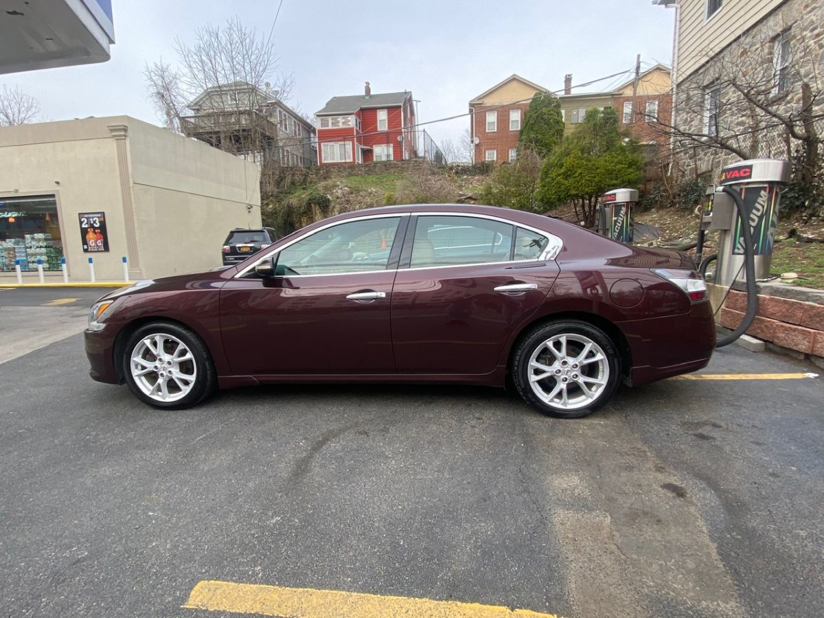 Sold 2014 Nissan Maxima 3.5 SV w/Premium Pkg in Yonkers