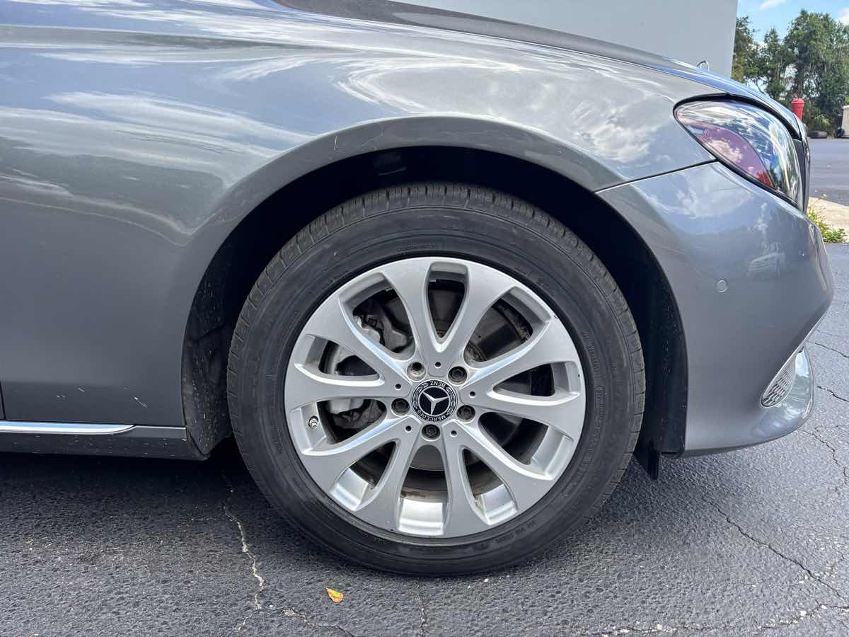 2018 Mercedes Benz E 300 4MATIC Sedan photo 2
