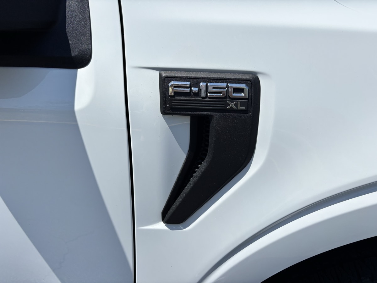 2022 Ford F-150 XL photo 4