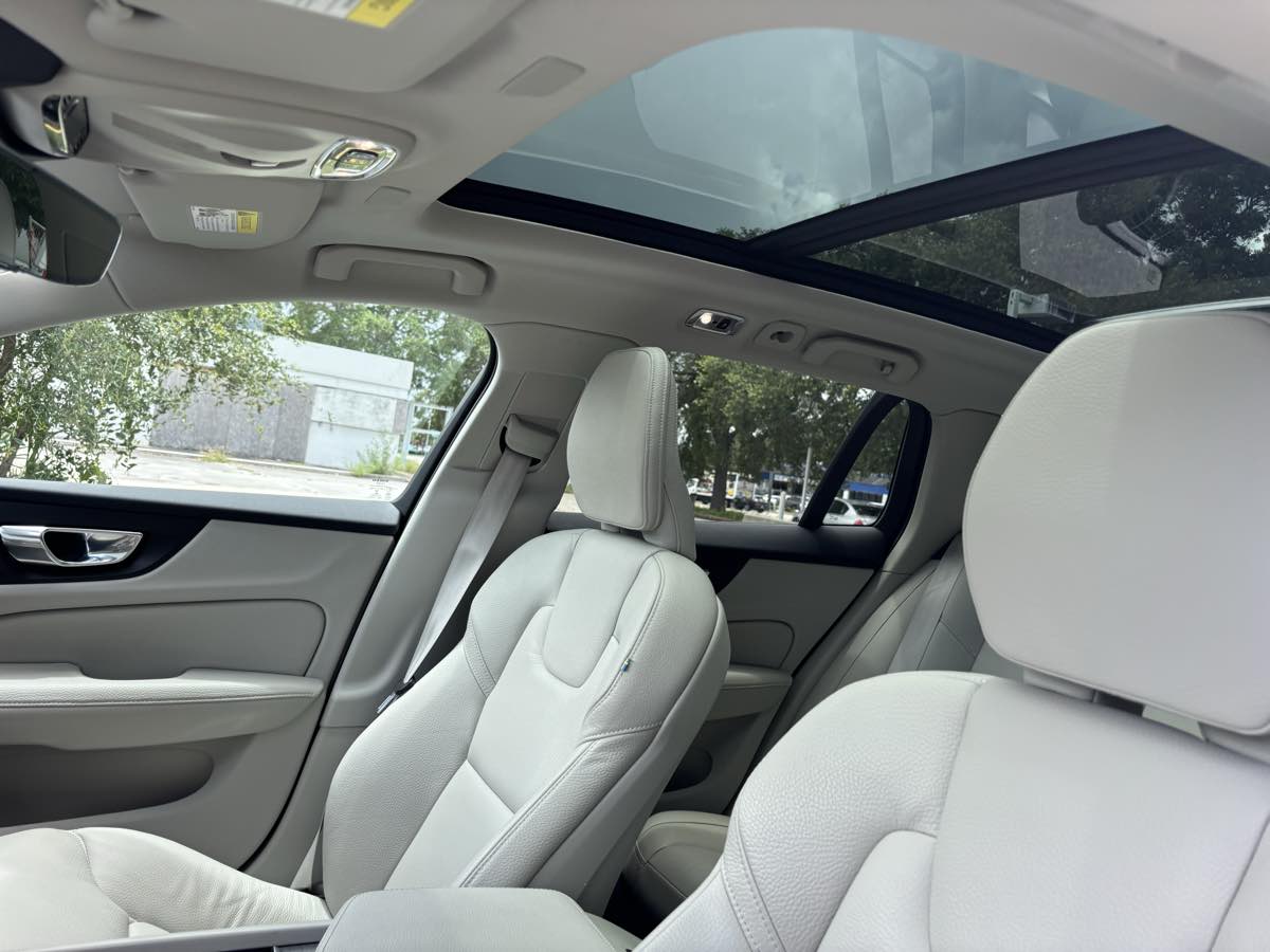 2022 Volvo V60 Cross Country T5 AWD photo 27