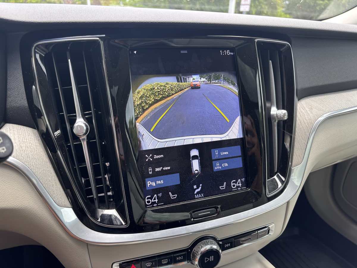2022 Volvo V60 Cross Country T5 AWD photo 33