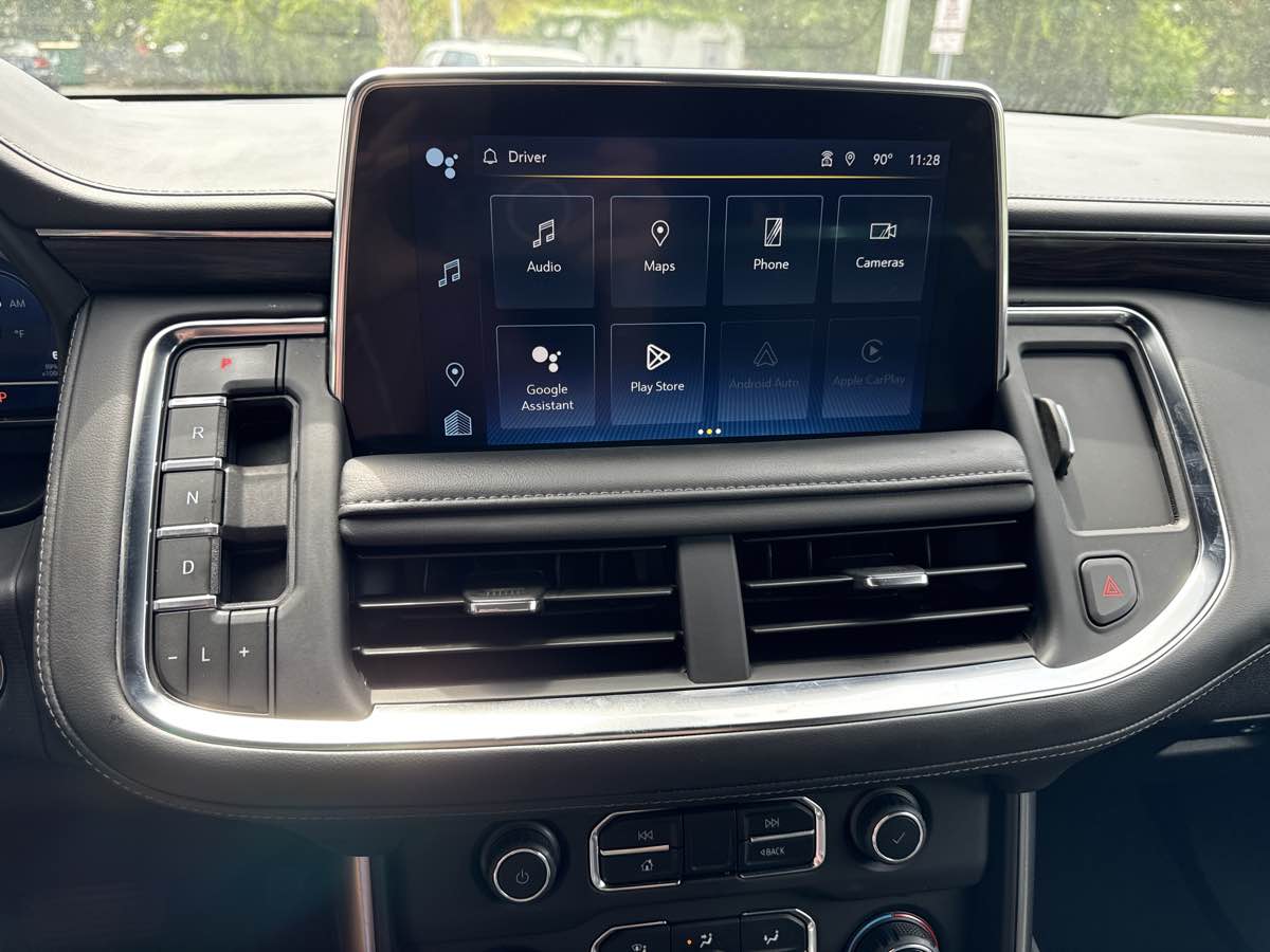 2023 Chevrolet Suburban LT photo 24