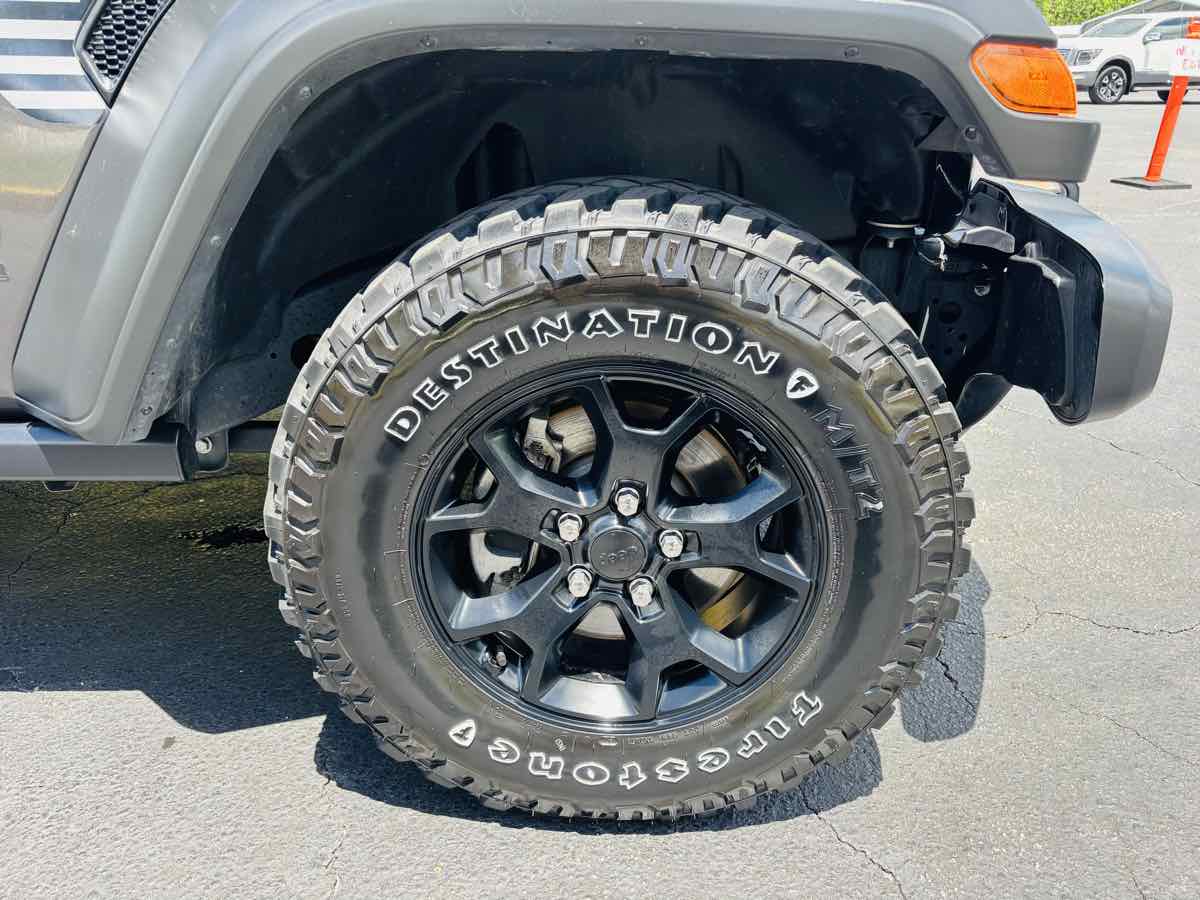 2021 Jeep Wrangler Unlimited Willys photo 2