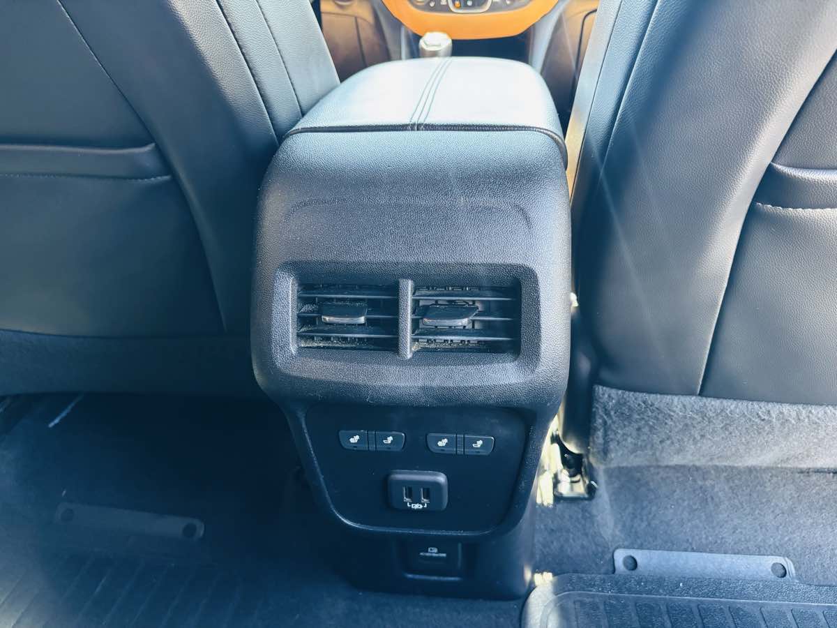 2019 Chevrolet Equinox Premier photo 23