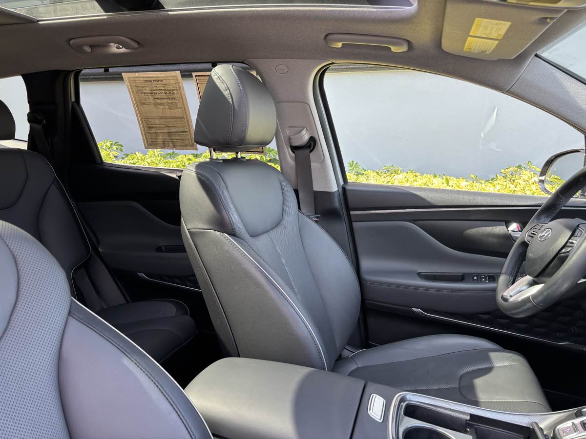 2023 Hyundai Santa Fe Limited photo 5