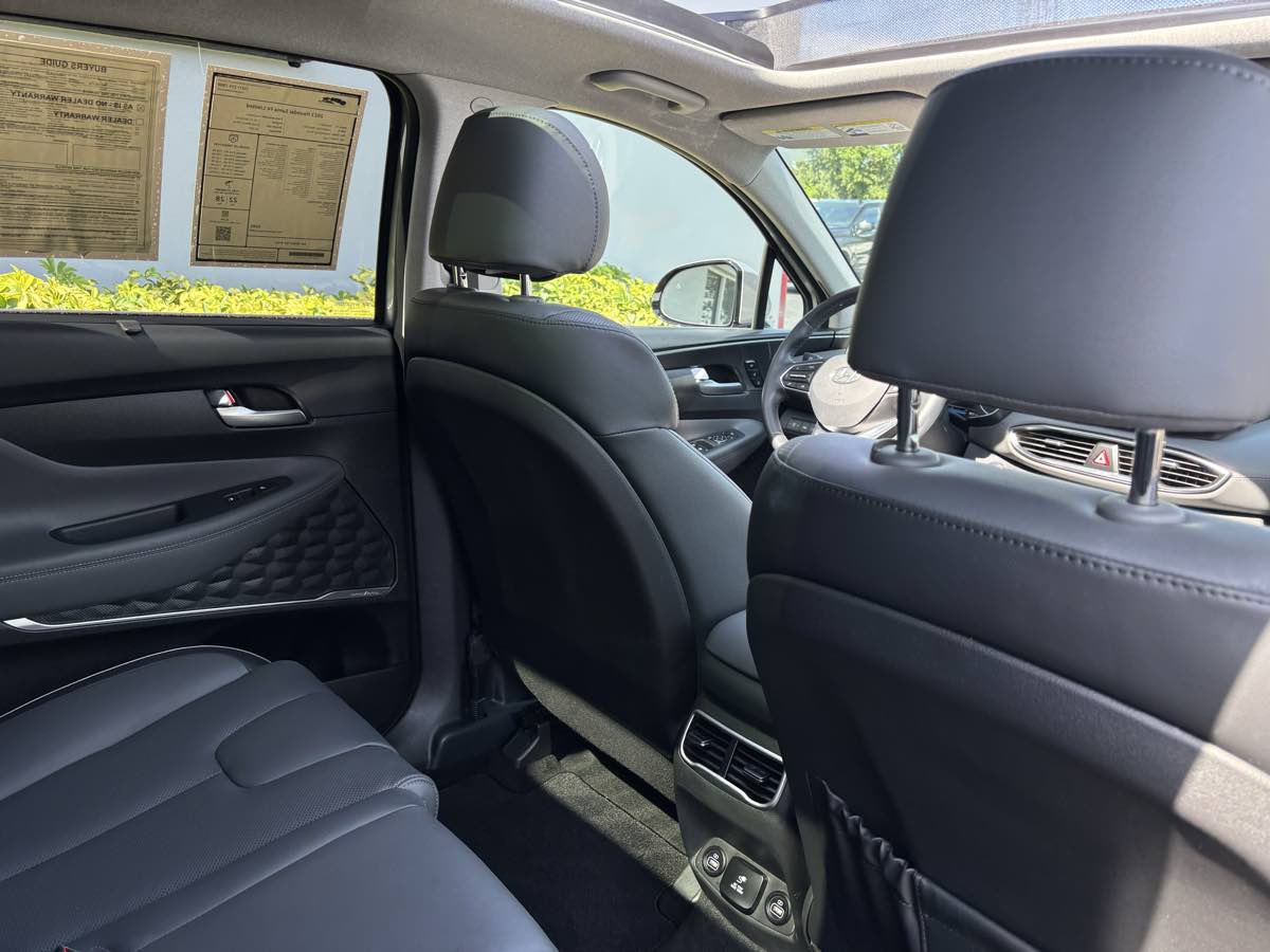 2023 Hyundai Santa Fe Limited photo 14