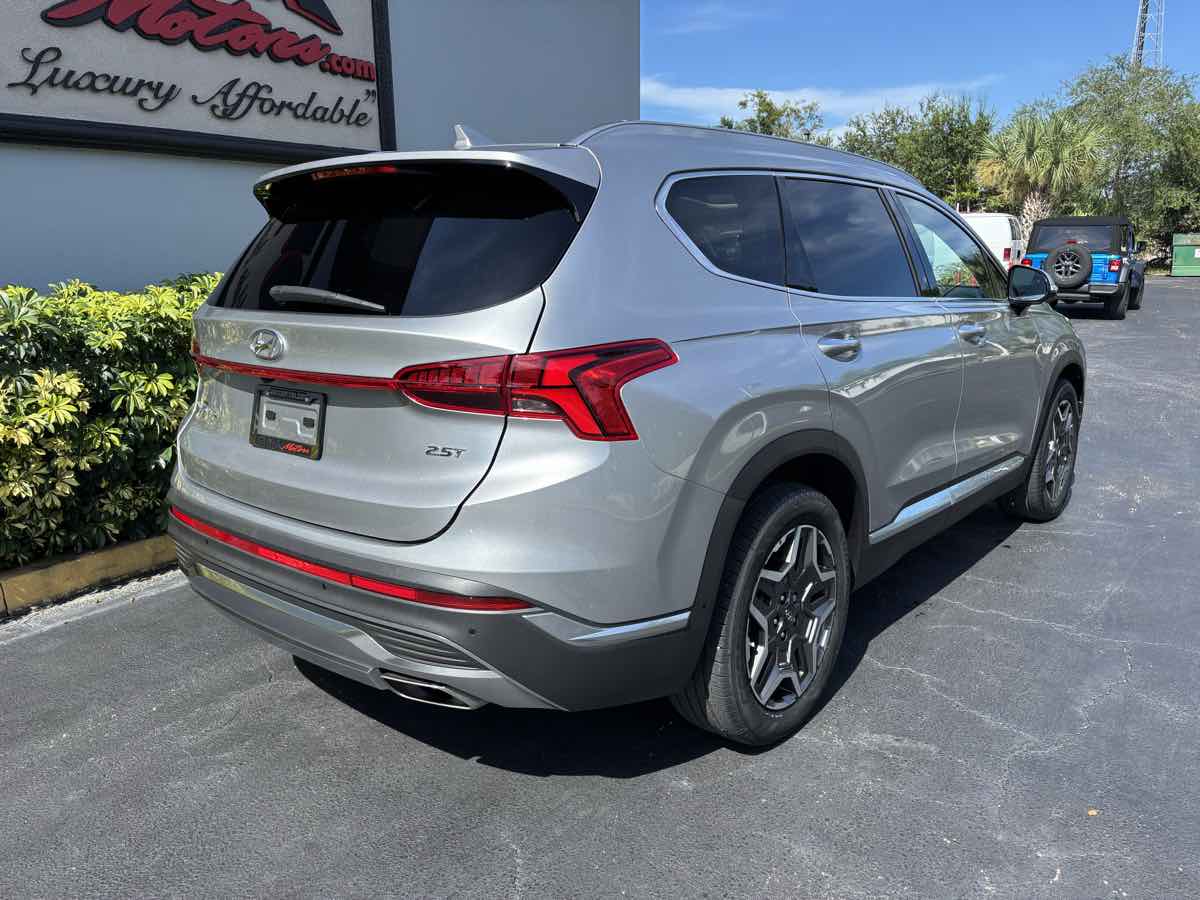 2023 Hyundai Santa Fe Limited photo 17