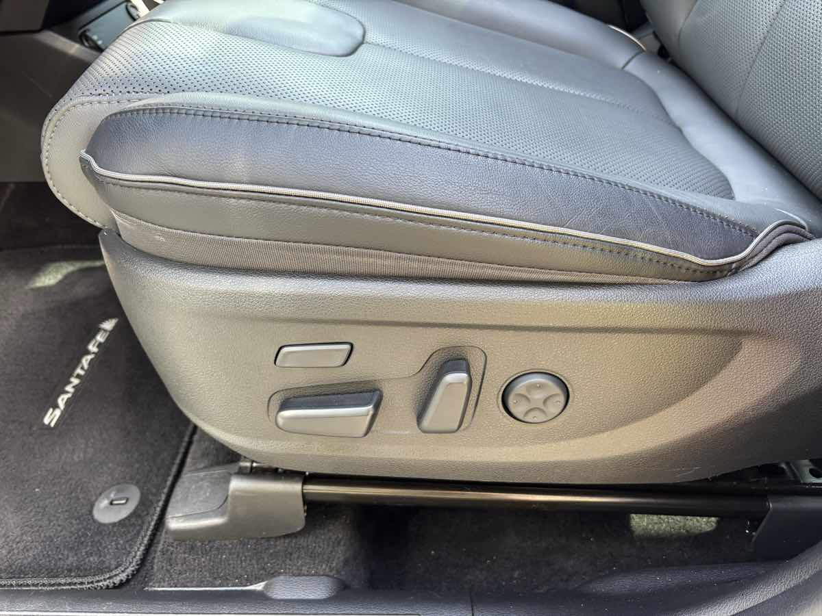 2023 Hyundai Santa Fe Limited photo 26