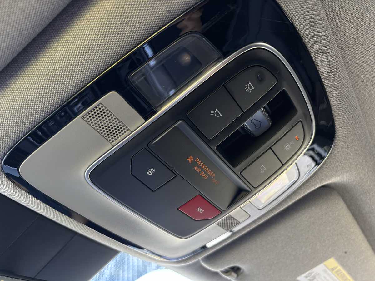 2023 Hyundai Santa Fe Limited photo 37