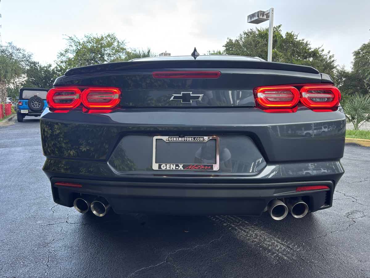 2023 Chevrolet Camaro LT1 photo 6