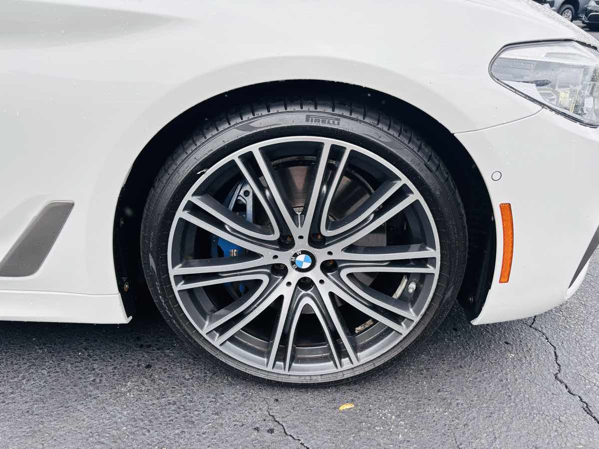 2018 Bmw M550i xDrive Sedan photo 3