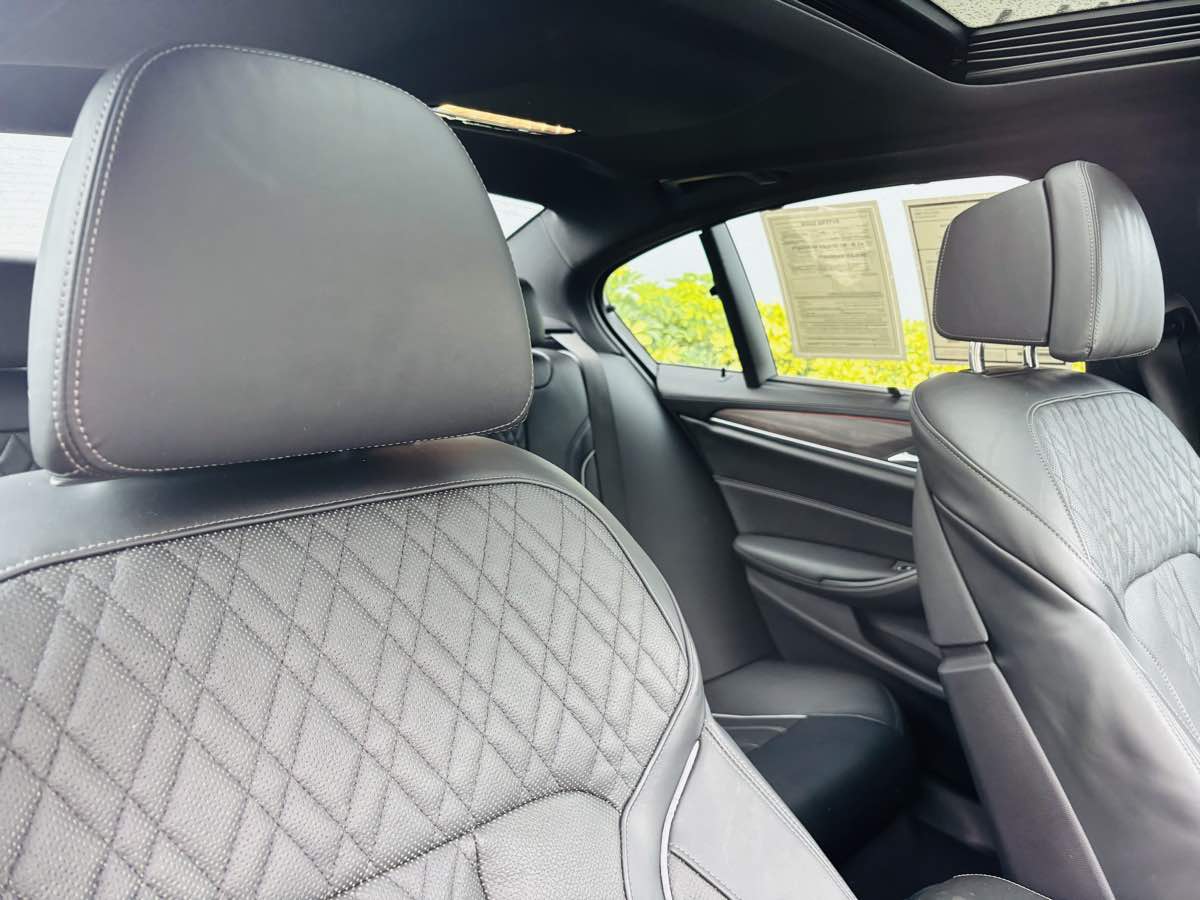 2018 Bmw M550i xDrive Sedan photo 18