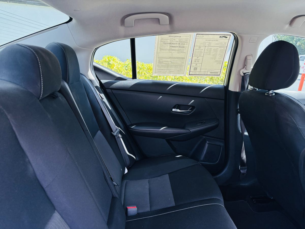 2020 Nissan Sentra SV photo 9