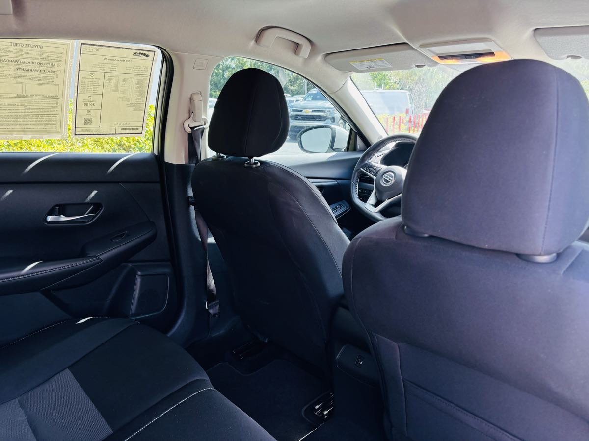 2020 Nissan Sentra SV photo 10
