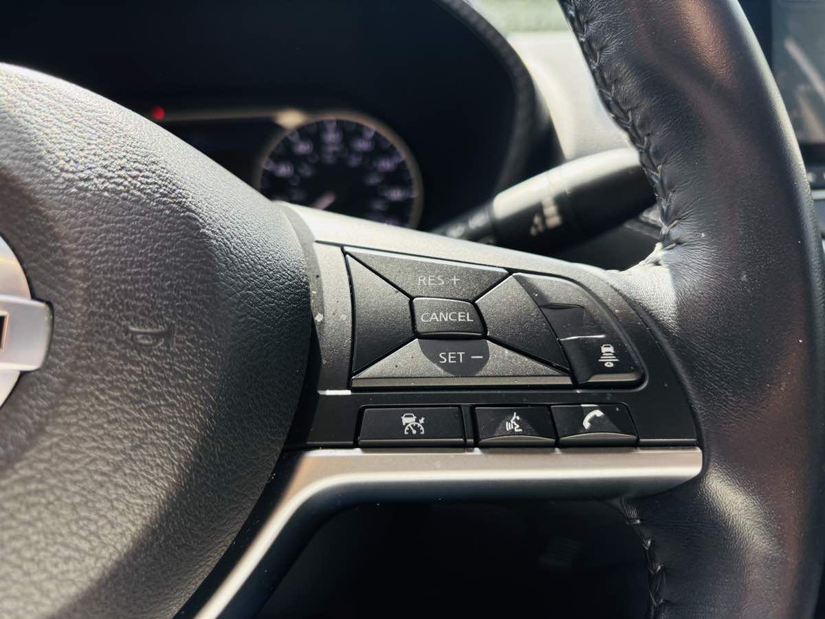 2020 Nissan Sentra SV photo 23