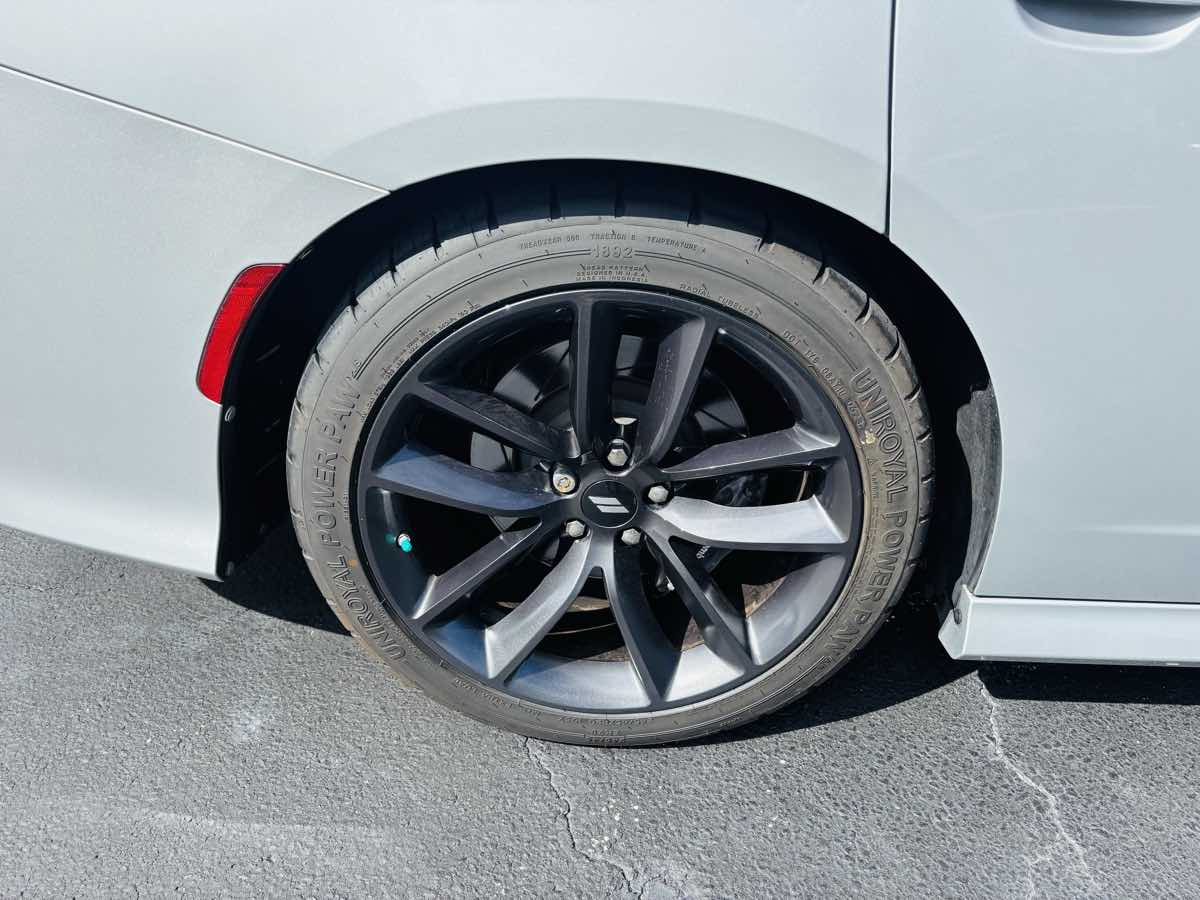 2019 Dodge Charger Scat Pack photo 13