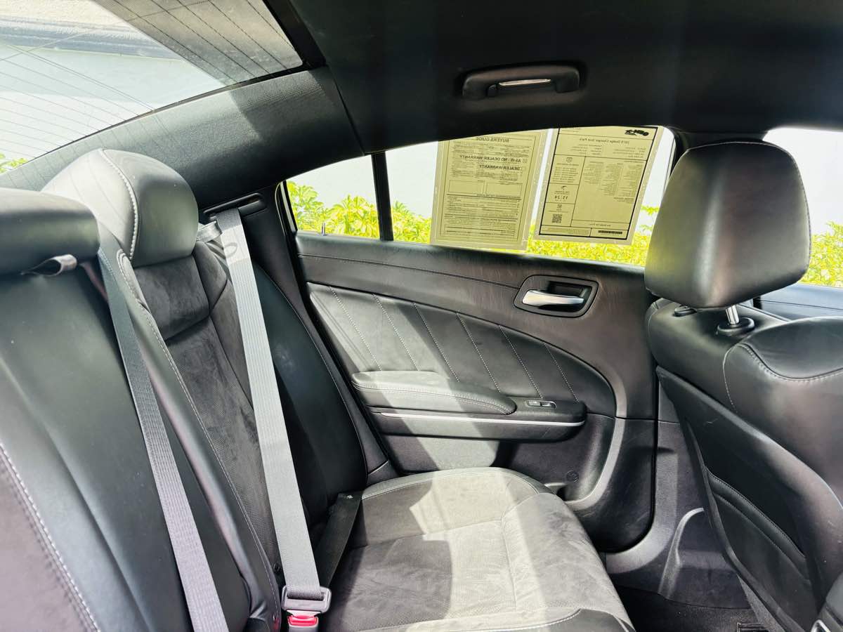 2019 Dodge Charger Scat Pack photo 17