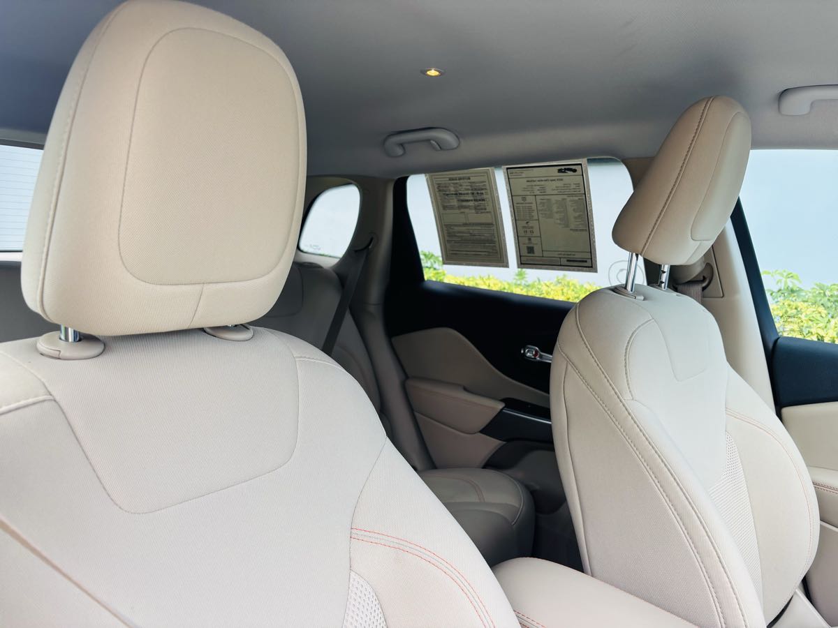 2020 Jeep Cherokee Latitude photo 8