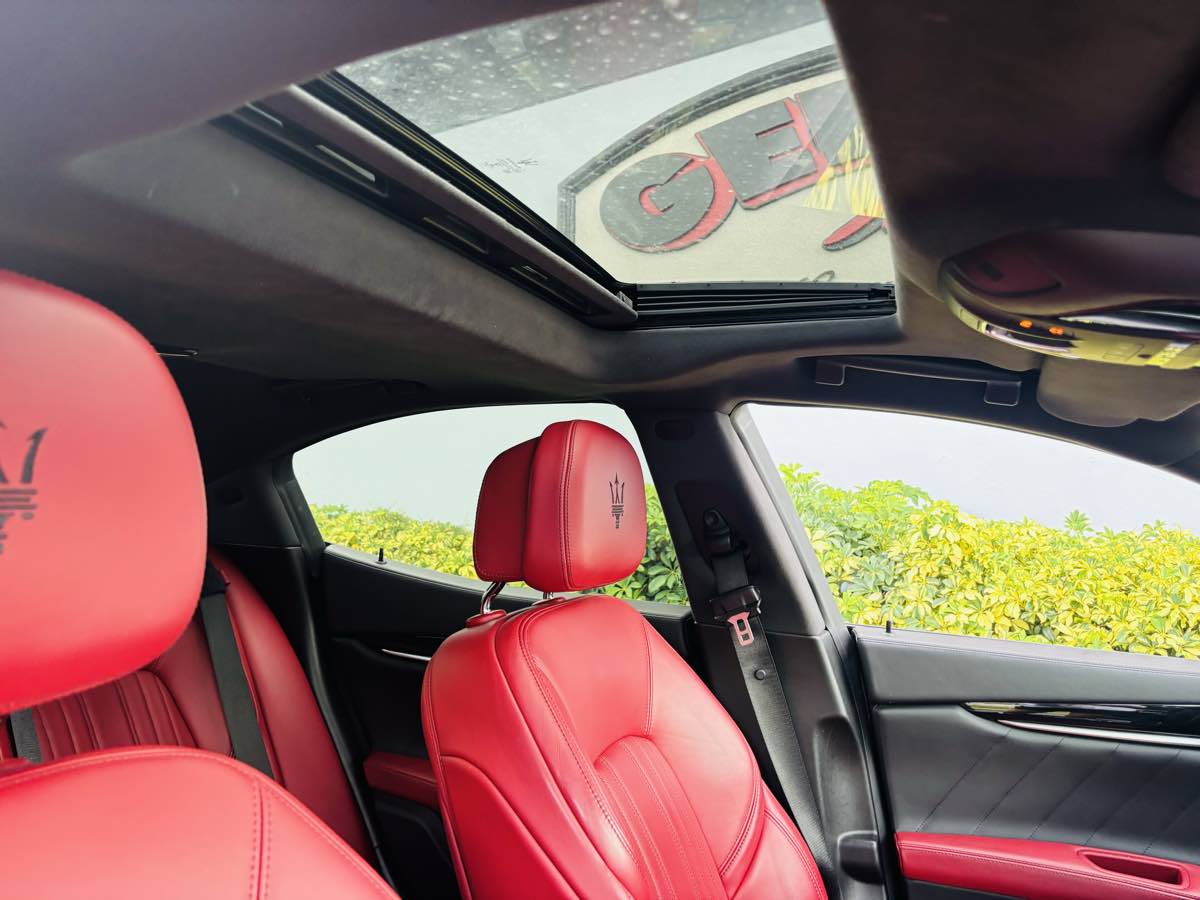 2021 Maserati Ghibli Base photo 14