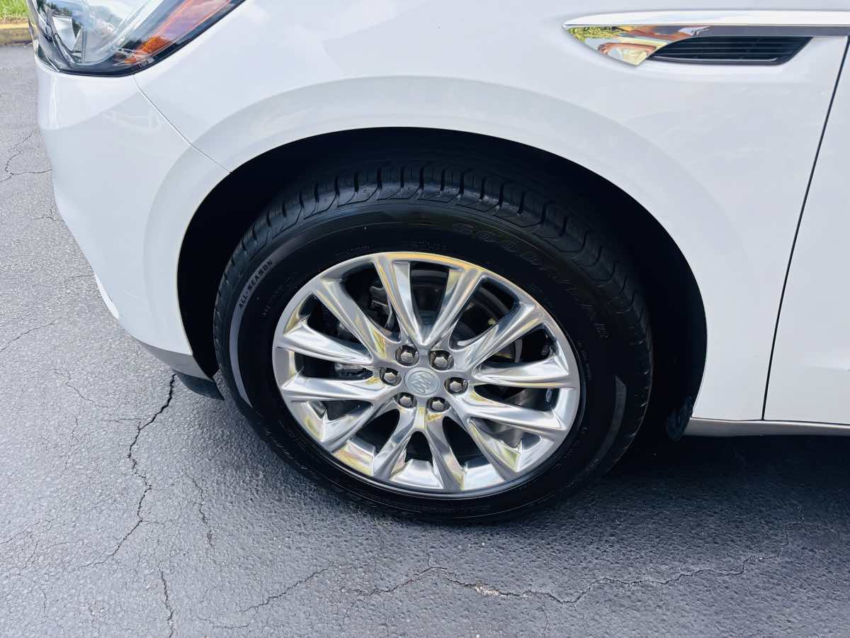 2021 Buick Enclave Premium photo 2